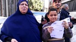 قصص وحكايات توكيلات «السيسى»: أملنا فيه بعد ربنا كبير