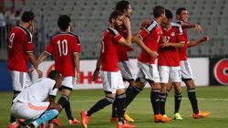 رأسية علي جبر تتقدم لمصر أمام ليبيا