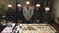 ضبط المتهمين بالسطو المسلح على محطة وقود بقليوب.. الخفير ونجله متورطان