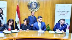 نصار يشهد توقيع وثيقة عقد مشروع "تشغيل الشباب في مصر"