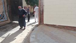 أول الناخبين بإحدى مدارس إمبابة: كبر سني لم يمنعني من واجبي الوطني