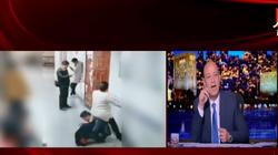 زوج صيني يتحول إلى كرسي لتجلس زوجته الحامل.. الحب يعمل أكتر من كدة