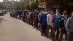 الشباب يحتشدون للتصويت في مصر الجديدة: "استأذننا من الشغل"