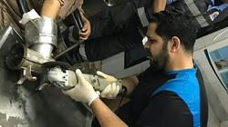 طوارئ المنصورة تستخدم الصاروخ الكهربائي لاستخراج يد فتاة انزلقت بمفرمة