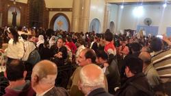 رغم "كورونا".. طاحونة البابا كيرلس عامرة بالمصلين في عيده