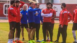 خاص.. فايلر يهدد لاعبي الأهلي: المشاركة للملتزمين.. ومش فارق معايا السوشيال