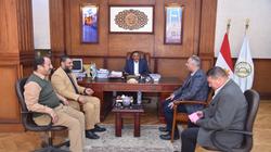 محافظ مطروح: التوسع في تقديم خدمات الاتصالات إلى المناطق الأكثر احتياجا