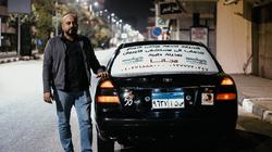 «هيدرا» يشغل سيارته الملاكي لنقل مرضى السرطان للمستشفيات بالمجان