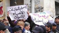 وقفة لأصحاب المعاشات بـ"طلعت حرب"