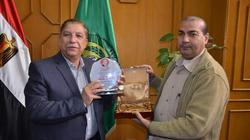 تسليم عقود تمليك وحدات بـ"الإسكان البديل" بـ"الكوكاكولا" بالإسماعيلية