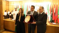 فوز الدكتور أحمد شقير بالمركز الأول لجائزة «الطبيب العربي» 2023