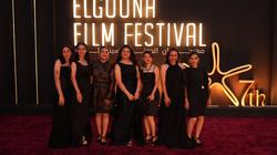 أبطال «رفعت عيني للسما» على ريد كاربت العرض الأول للفيلم بمهرجان الجونة