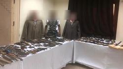 ضربة معلم.. اقتحام 3 ورش أسلحة في أسيوط بداخلها 104 بنادق وفرد