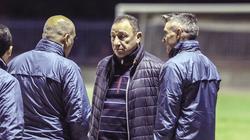 خاص| الأهلي يرصد «140 ألف دولار» راتبًا شهريًا للتعاقد مع خليفة كارتيرون