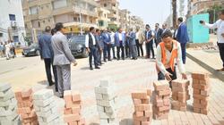 وزير التنمية المحلية: مشروعات الرصف والتطوير بالغربية تحقق رضا المواطن