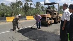 بالصور| إنشاء مطبين صناعيين على طريق "رأس البر" للحد من الحوادث