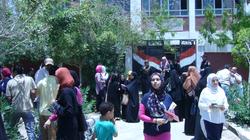 طلاب في أسوان يشتكون من امتحان الفيزياء: "عايز موجهين يحلوه"