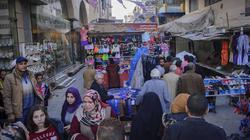 الركود يضرب أسواق المدينة.. والتجار: بنشتغل فى المواسم