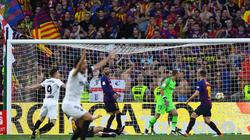 بالفيديو| انتكاسة جديدة لبرشلونة.. فالنسيا يتوج بكأس ملك إسبانيا