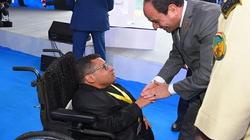 من كرسيه المتحرك.. أحمد زلزل المشاعر في 2017 ويتحدث لشباب العالم 2018