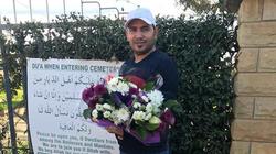 عمر يقضي العيد في أول مقبرة إسلامية بليسوتو: "محتاجين الدعاء"