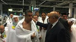 "راشد" يودع أول فوج للحج السياحي من مطار القاهرة: "ادعوا لمصر"