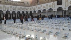 كواليس الإفطار الجماعي بالأزهر.. طلاب ومشايخ يشاركون في تجهيز 4 آلاف وجبة يوميا