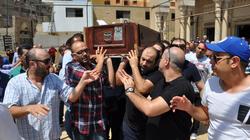 بالصور| باسم سمرة يشيع جثمان والده من مسجد الصباح في الهرم