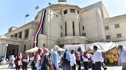 الجامعات تستقبل الطلاب بالطابور الصباحي وتحية العلم