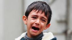 تحذيرات من خدعة "التخفي".. وخبير نفسي: قد تسبب للطفل "تبول لا إرادي"