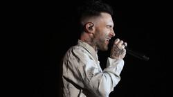 فريق maroon 5 يشعل الأجواء في الأهرامات بحفلهم العالمي «فيديو»