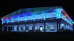 بالصور| وزير هندي يقيم حماما مضادا للرصاص في منزل بـ7.3 مليون دولار