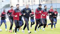 الأهلي يواصل تدريباته دون راحة استعداداً للذئاب.. ومفاضلة بين "أفريكانو" والفندق