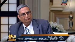 بالفيديو| قارئ كف يتنبأ بموعد وفاته: أقسم بالله كلامي صحيح