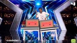 فيديو| ريان الدوسري يقدم Magic Comedy بأسلوب طريف بـArabs Got Talent