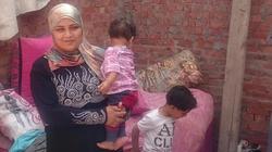 هدير طفليها دون شهادة ميلاد بسبب 600 جنيه.. وكل أحلامها "مروحة"