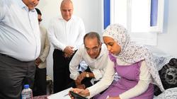 تفاصيل زيارة وزير الاتصالت لقنا.. إنترتت مجاني لطالبة وتطوير البنية التحتية