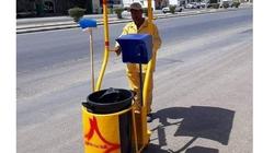 بأيدي ذوي همم السويس.. عربة نظافة بمظلات لوقاية العمال من الشمس