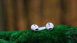 طريقة سهلة للعثور على  الـAirPods المفقودة.. «مش هتدور كتير»