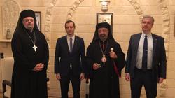بطريرك الكاثوليك يبحث سبل التعاون مع سفير المجر