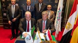 توقيع اتفاقية توأمة بين شرم الشيخ ومدينة استبونا بإسبانيا