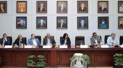 «العناني» يبحث آليات دفع الحركة السياحية الوافدة من إيطاليا إلى مصر