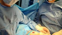 إنقاذ طفل وسيدة أصيبا باختناق بعد ابتلاع «حبة ذرة» وقطعة بصل ببنها الجامعي