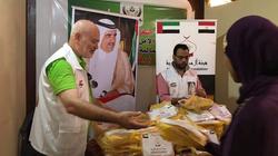 "آل مكتوم" توزع لحوم على المواطنين بالمحافظات استعدادا لعيد الأضحى