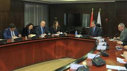 وزير النقل يعقد اجتماعا موسعا مع وفود من المؤسسات الدولية والبنوك