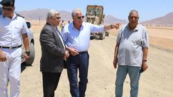 بالصور| فودة: بدء رصف مضمار الهجن بشرم الشيخ بعد عيد الأضحى