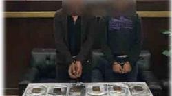 ضبط عاطلين بحوزتهما 770 جرام حشيش في منطقة الخليفة