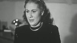 اشتهرت بشخصية «أم السعد».. رصيد سينمائي حافل للراحلة عزيزة حلمي