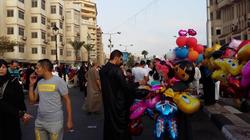 بالصور| الآلاف من أهالي بورسعيد يحتفلون بعيد الفطر بالشوارع والمتنزهات