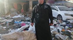 «سامية» بعد طلاقها تجني رزقها من أكوام القمامة: «نفسي ارتاح»